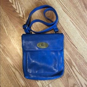 Mulberry crossbody blue leather bag.